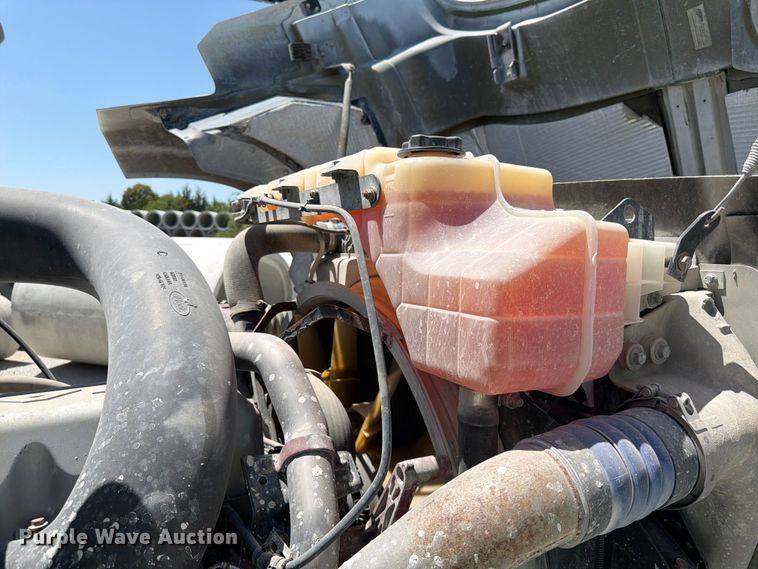 image for item DN6651 2012 Mack Pinnacle CHU613 dump truck
