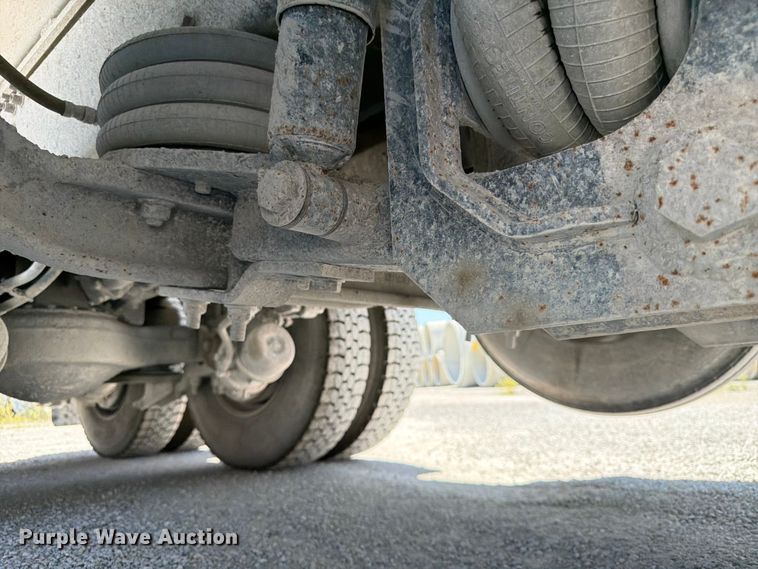 image for item DN6651 2012 Mack Pinnacle CHU613 dump truck