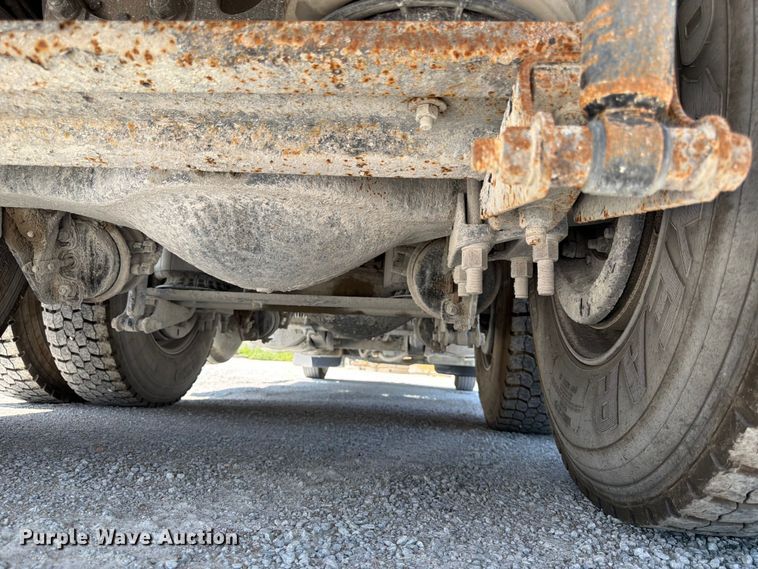 image for item DN6651 2012 Mack Pinnacle CHU613 dump truck