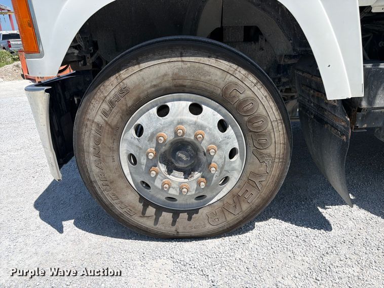 image for item DN6651 2012 Mack Pinnacle CHU613 dump truck
