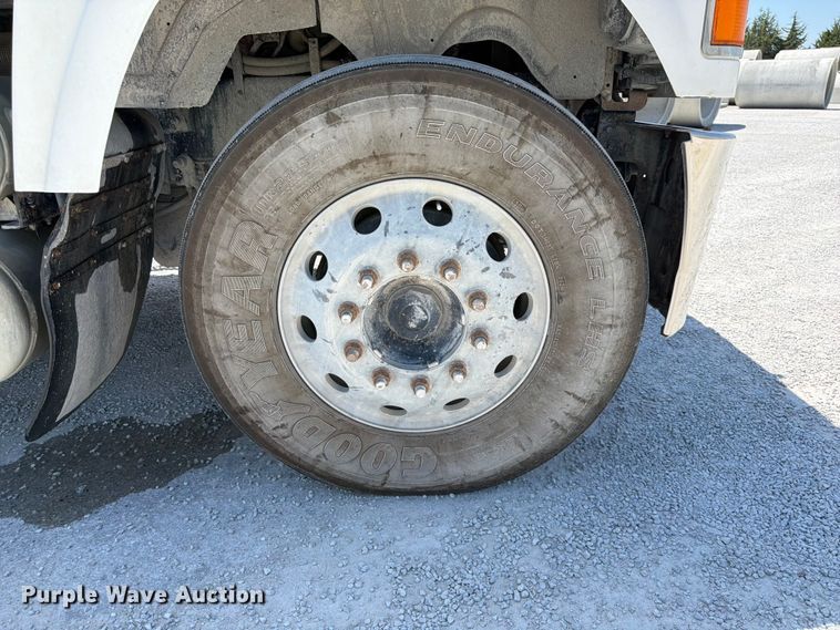 image for item DN6651 2012 Mack Pinnacle CHU613 dump truck