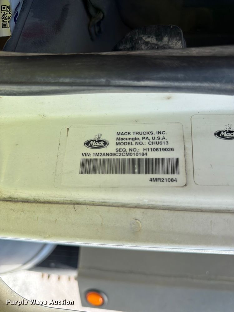image for item DN6651 2012 Mack Pinnacle CHU613 dump truck