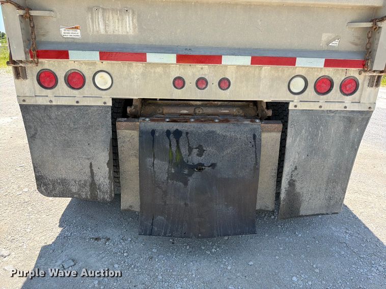 image for item DN6653 2013 Mack CHU613 dump truck