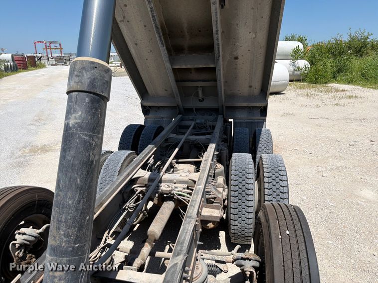 image for item DN6653 2013 Mack CHU613 dump truck
