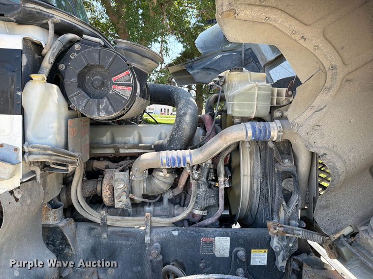image for item DN6653 2013 Mack CHU613 dump truck