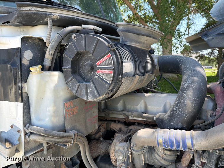 image for item DN6653 2013 Mack CHU613 dump truck