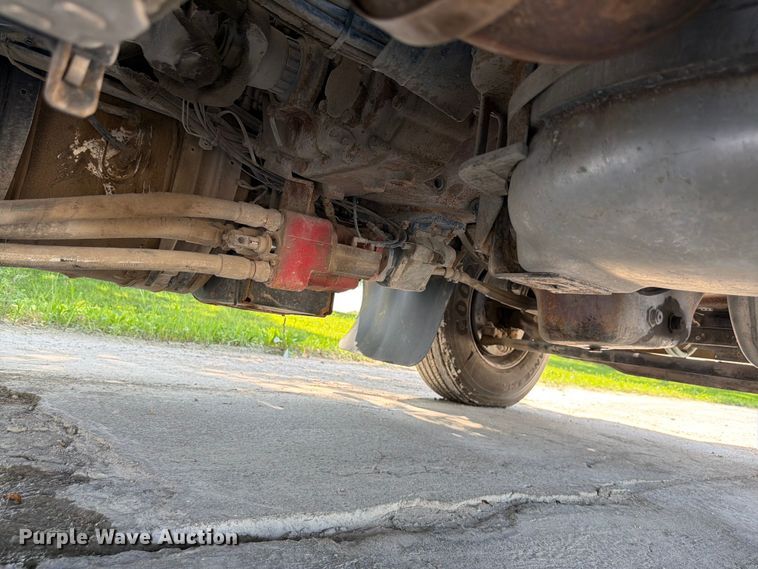 image for item DN6653 2013 Mack CHU613 dump truck