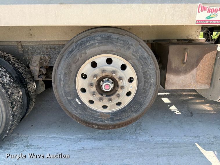 image for item DN6653 2013 Mack CHU613 dump truck