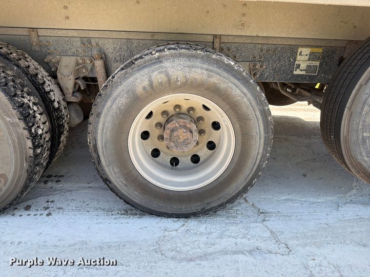 image for item DN6653 2013 Mack CHU613 dump truck