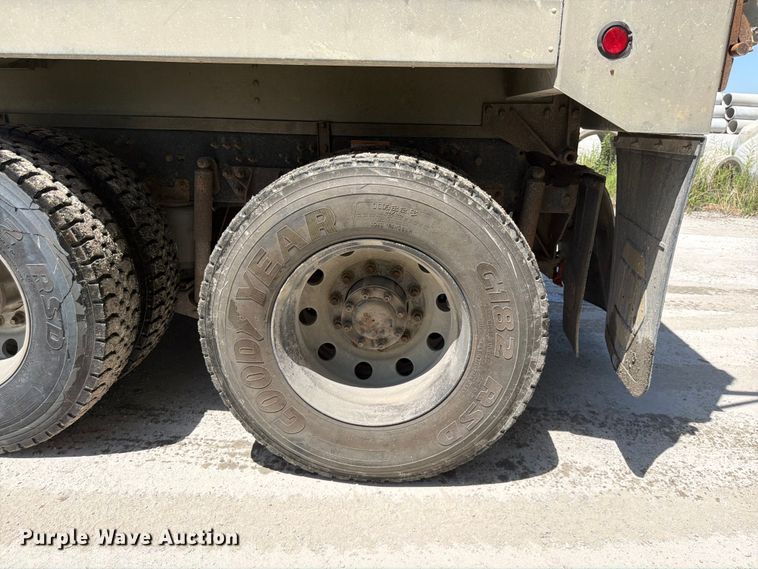 image for item DN6653 2013 Mack CHU613 dump truck