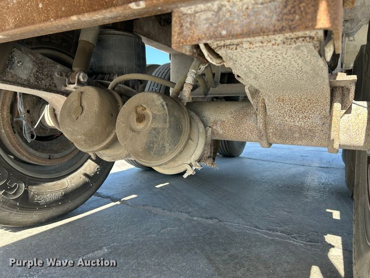 image for item DN6656 2009 Cornhusker 800 end dump pup trailer