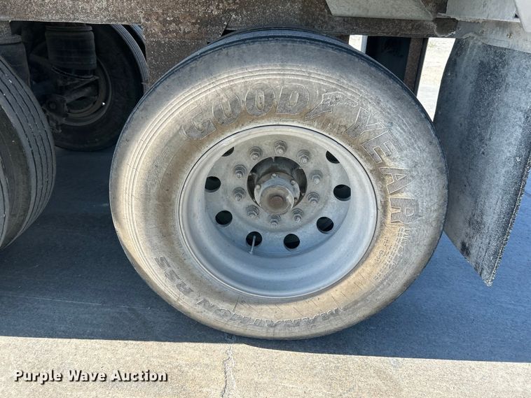 image for item DN6656 2009 Cornhusker 800 end dump pup trailer