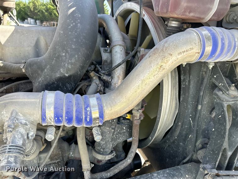 image for item DN6657 2009 Mack Pinnacle CHU613 dump truck