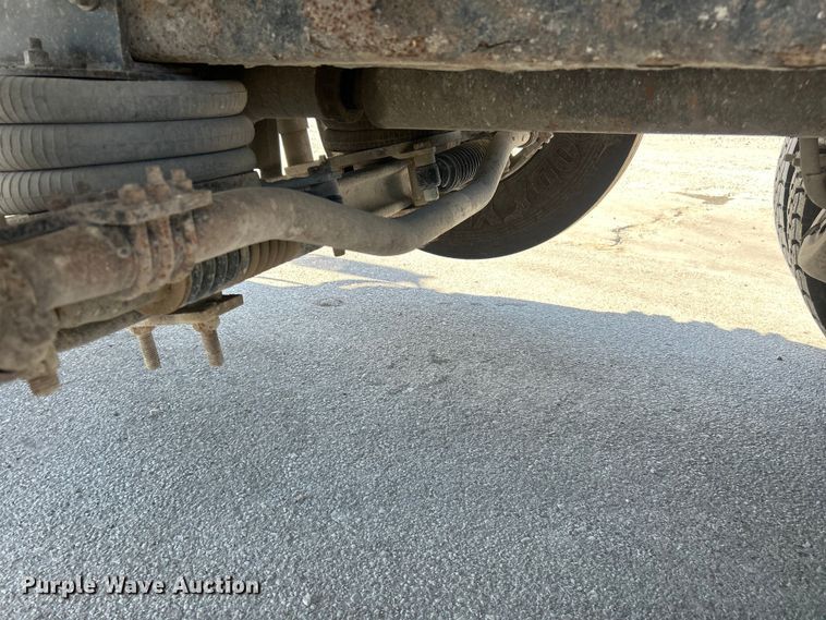 image for item DN6657 2009 Mack Pinnacle CHU613 dump truck