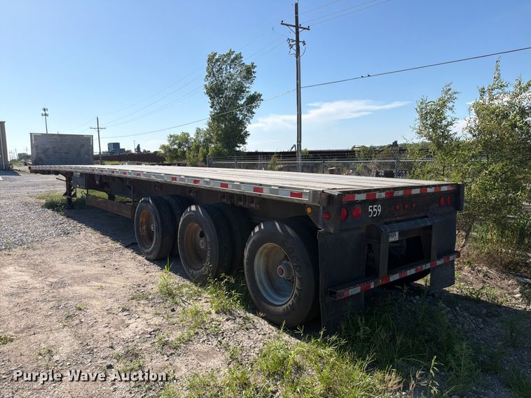 image for item DN6658 2002 Wabash flatbed trailer