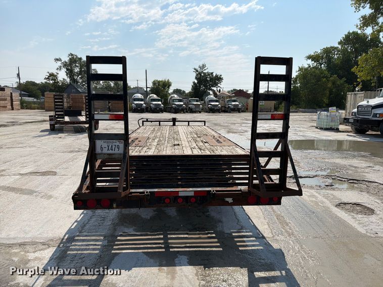 image for item DN6662 2009 PJ F8222 utility trailer