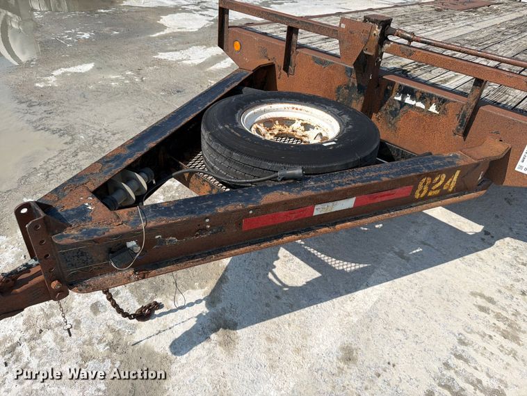 image for item DN6662 2009 PJ F8222 utility trailer