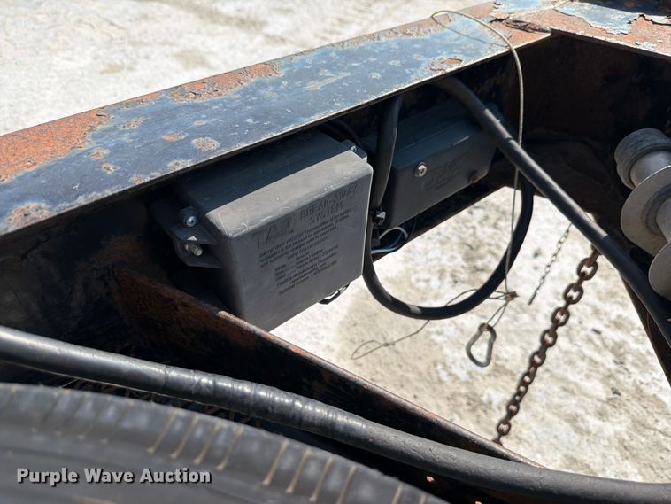image for item DN6662 2009 PJ F8222 utility trailer