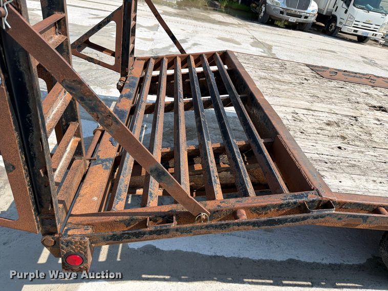 image for item DN6662 2009 PJ F8222 utility trailer