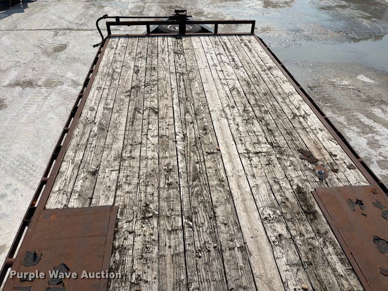 image for item DN6662 2009 PJ F8222 utility trailer