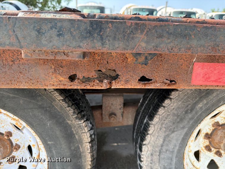image for item DN6662 2009 PJ F8222 utility trailer