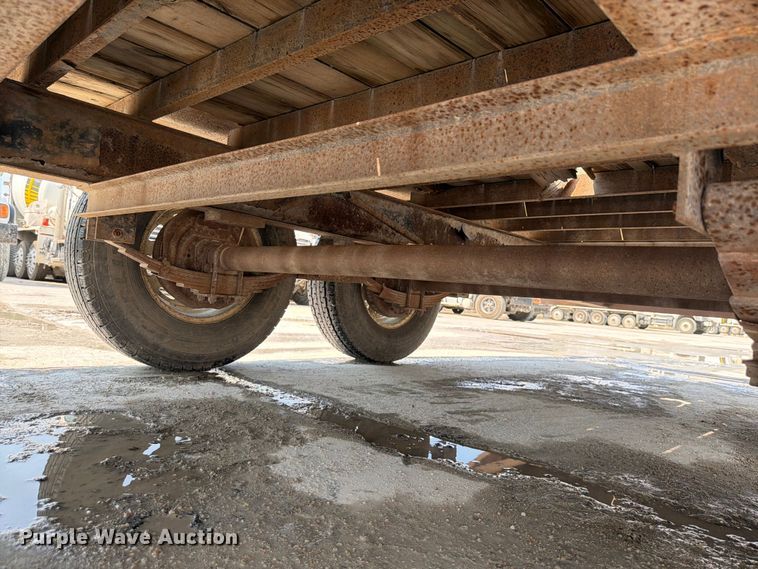 image for item DN6662 2009 PJ F8222 utility trailer