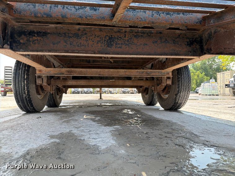 image for item DN6662 2009 PJ F8222 utility trailer