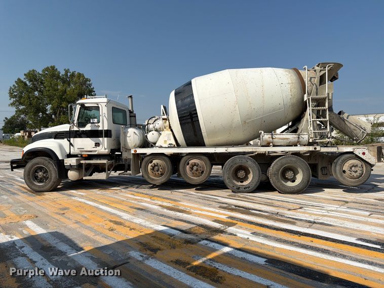 image for item DN6664 2004 Mack Granite CV713 ready mix truck