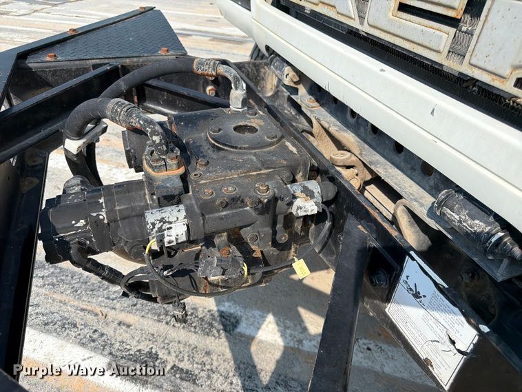 image for item DN6664 2004 Mack Granite CV713 ready mix truck