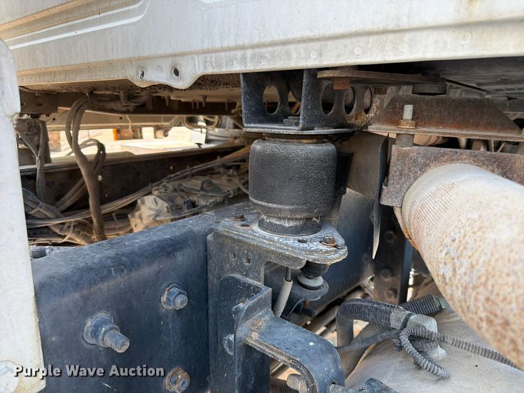 image for item DN6664 2004 Mack Granite CV713 ready mix truck
