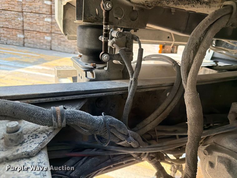 image for item DN6664 2004 Mack Granite CV713 ready mix truck