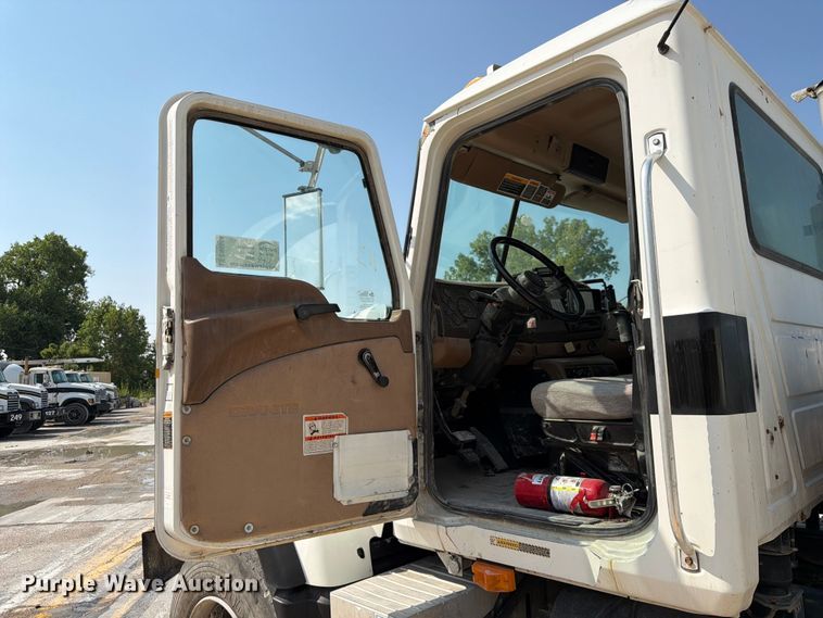 image for item DN6664 2004 Mack Granite CV713 ready mix truck