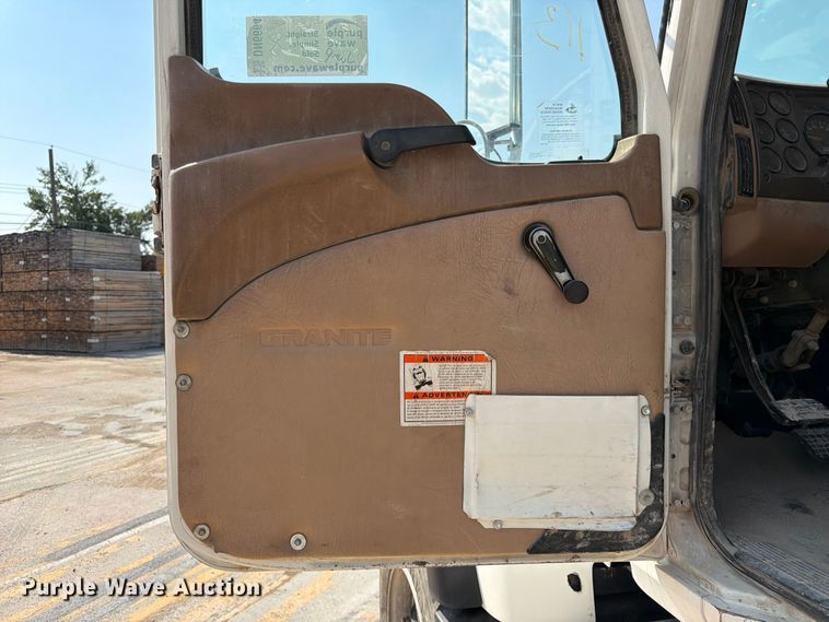 image for item DN6664 2004 Mack Granite CV713 ready mix truck