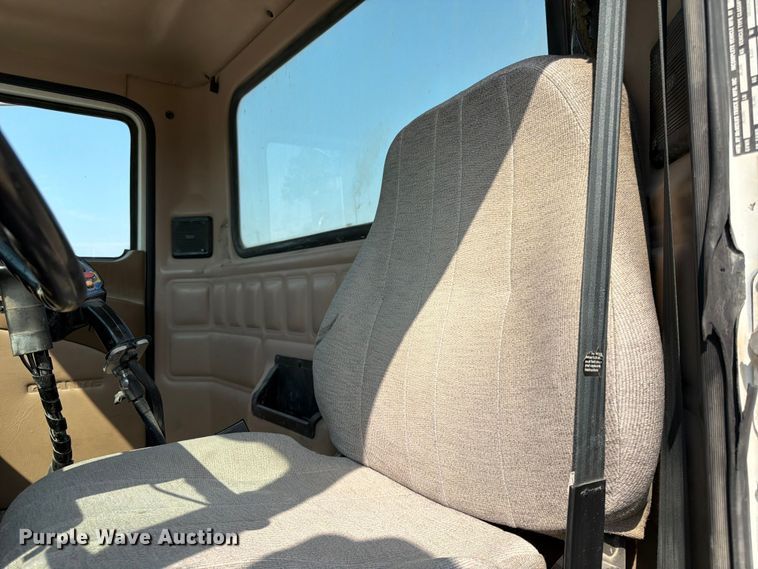 image for item DN6664 2004 Mack Granite CV713 ready mix truck
