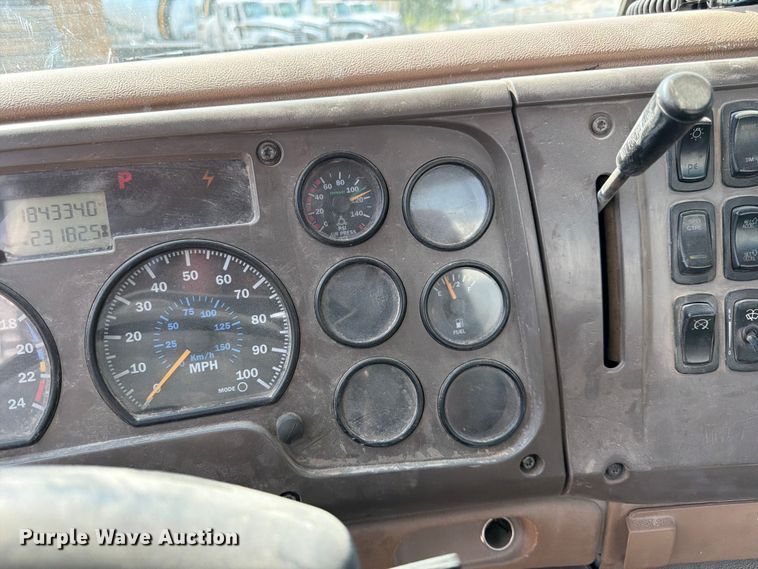 image for item DN6664 2004 Mack Granite CV713 ready mix truck