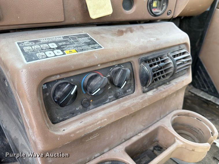 image for item DN6664 2004 Mack Granite CV713 ready mix truck