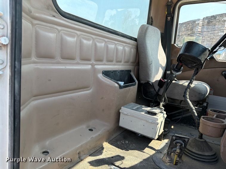image for item DN6664 2004 Mack Granite CV713 ready mix truck