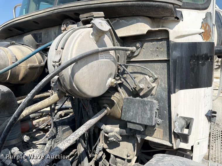 image for item DN6664 2004 Mack Granite CV713 ready mix truck