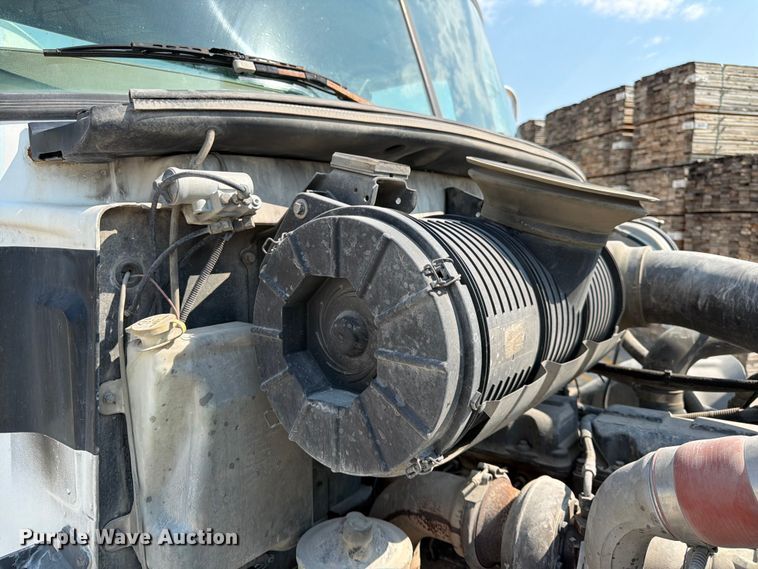 image for item DN6664 2004 Mack Granite CV713 ready mix truck