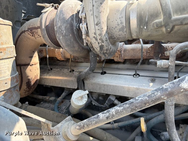 image for item DN6664 2004 Mack Granite CV713 ready mix truck