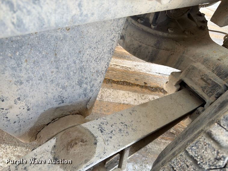 image for item DN6664 2004 Mack Granite CV713 ready mix truck