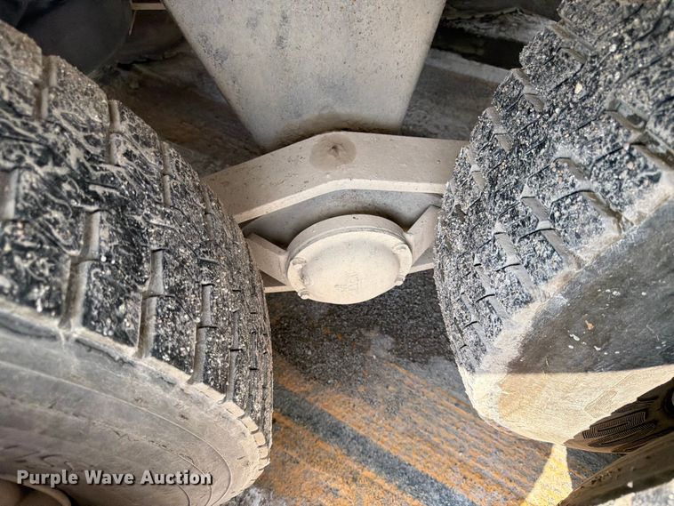 image for item DN6664 2004 Mack Granite CV713 ready mix truck
