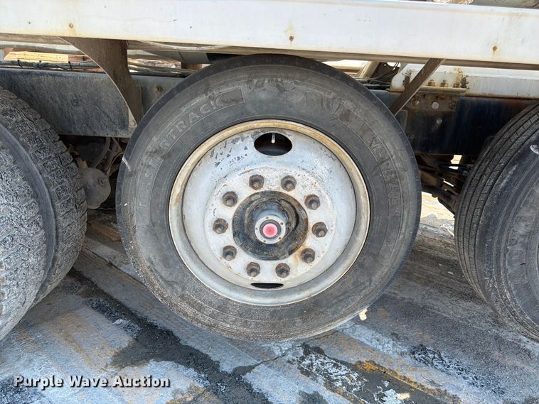 image for item DN6664 2004 Mack Granite CV713 ready mix truck