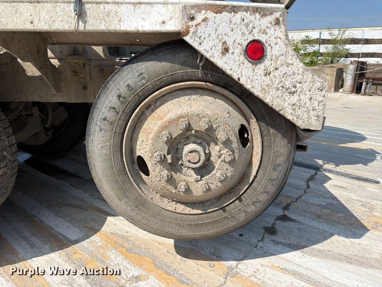 image for item DN6664 2004 Mack Granite CV713 ready mix truck