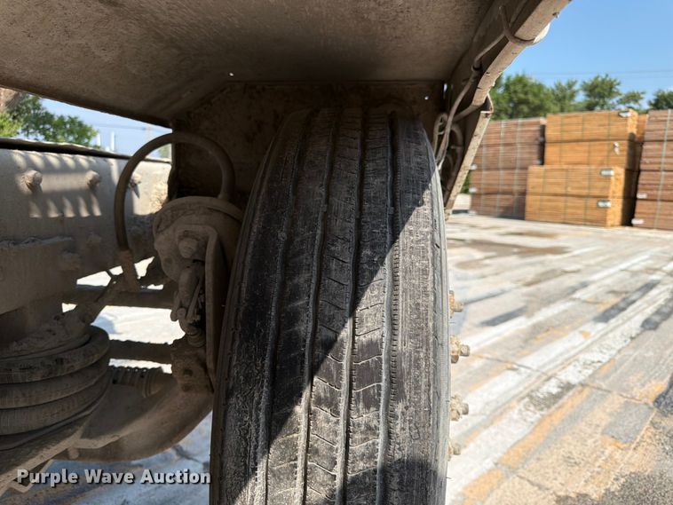 image for item DN6664 2004 Mack Granite CV713 ready mix truck