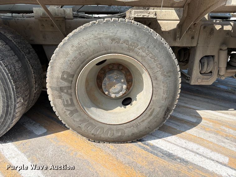 image for item DN6664 2004 Mack Granite CV713 ready mix truck