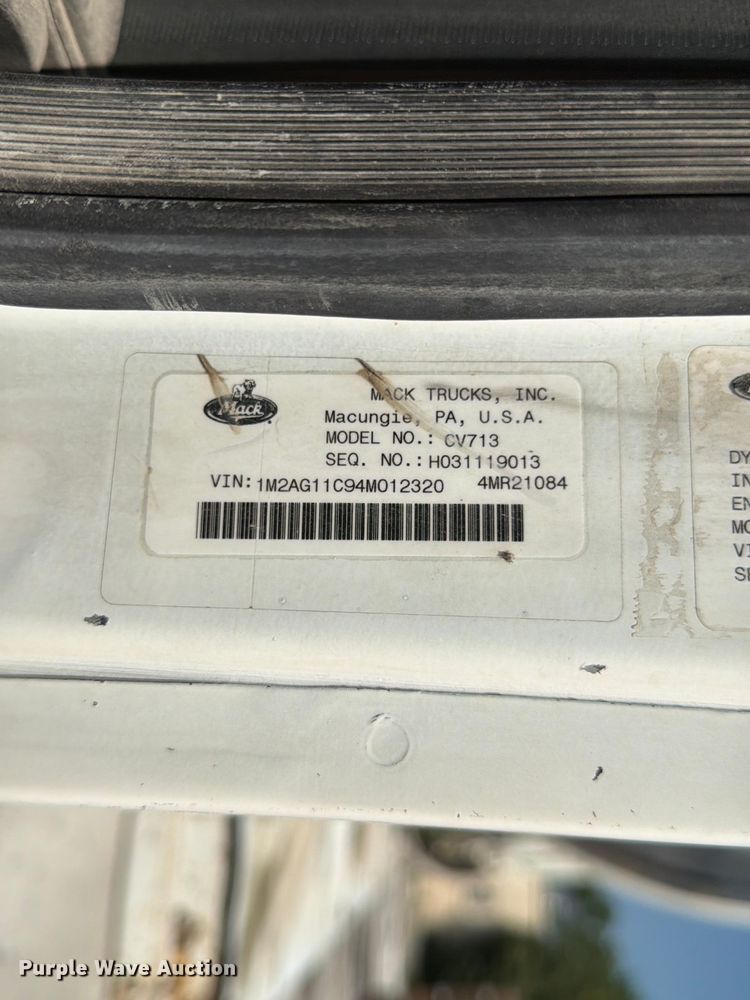 image for item DN6664 2004 Mack Granite CV713 ready mix truck