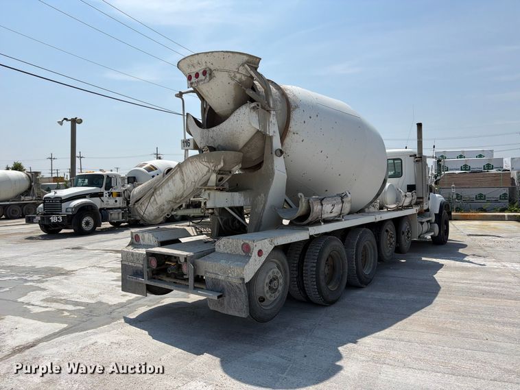 image for item DN6665 2004 Mack Granite CV713 ready mix truck