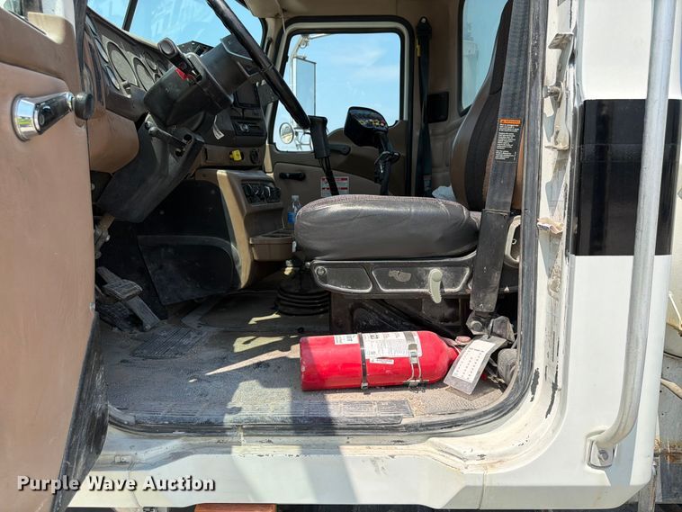 image for item DN6665 2004 Mack Granite CV713 ready mix truck