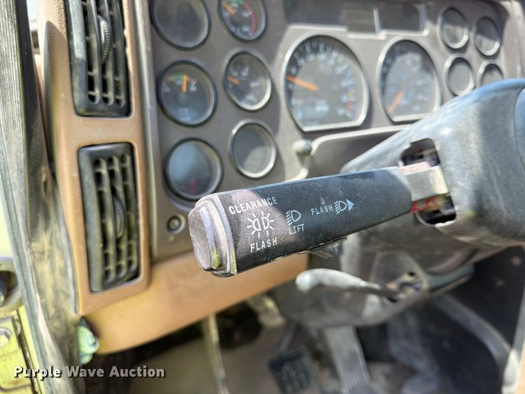 image for item DN6665 2004 Mack Granite CV713 ready mix truck